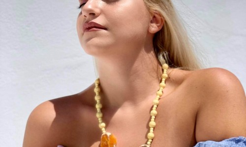 Η Πρώτη Επαγγελματική Φωτογράφιση της FloransBijoux στα Νησιά Μύκονο και Σαντορίνη